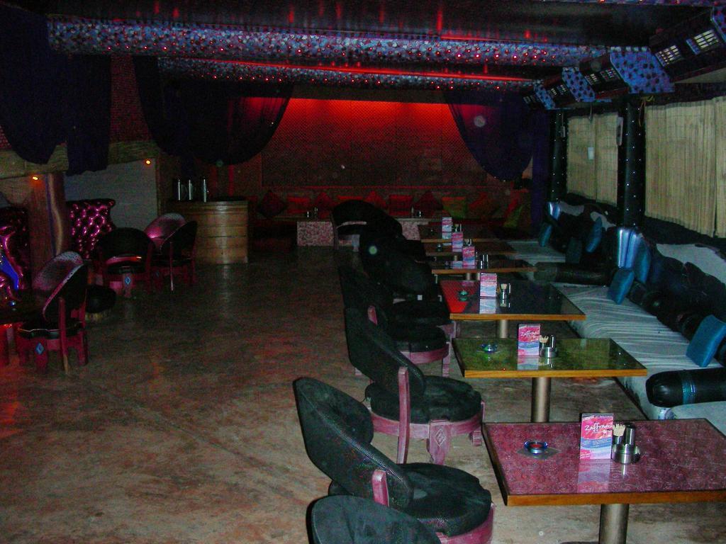 Hotel New Bengal Bombaj Restaurace fotografie